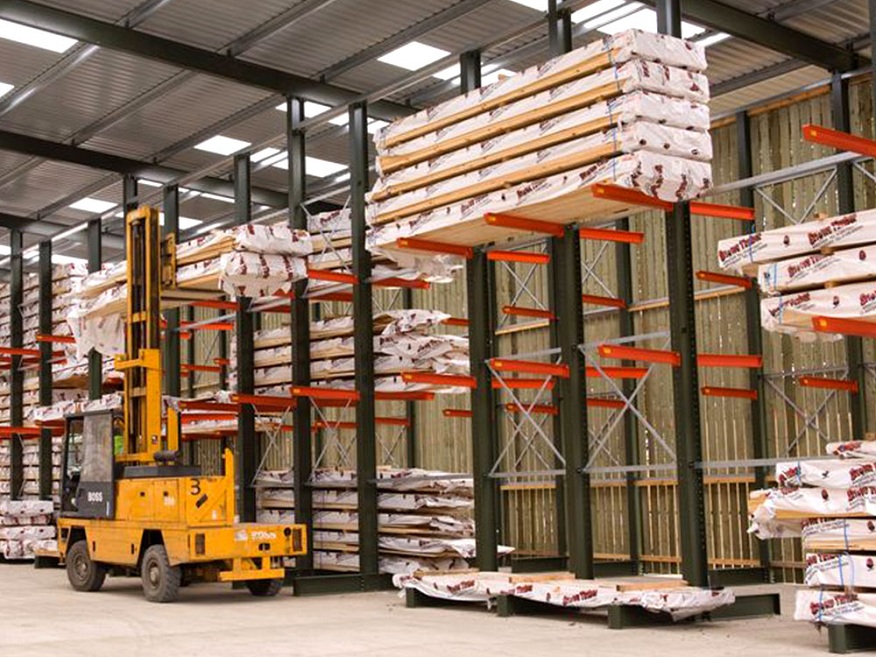 The Advantages of Customizable Cantilever Pallet Racking
